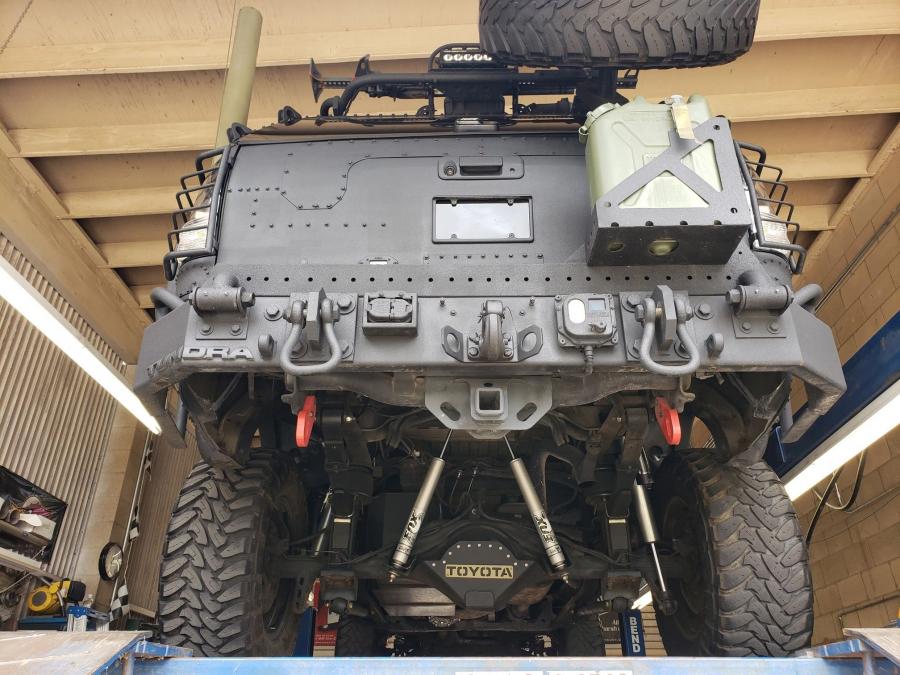  Toyota Tundra CrewMax 4x4 Zombie Apocalypse 2013 года  (фото 401 из 461)